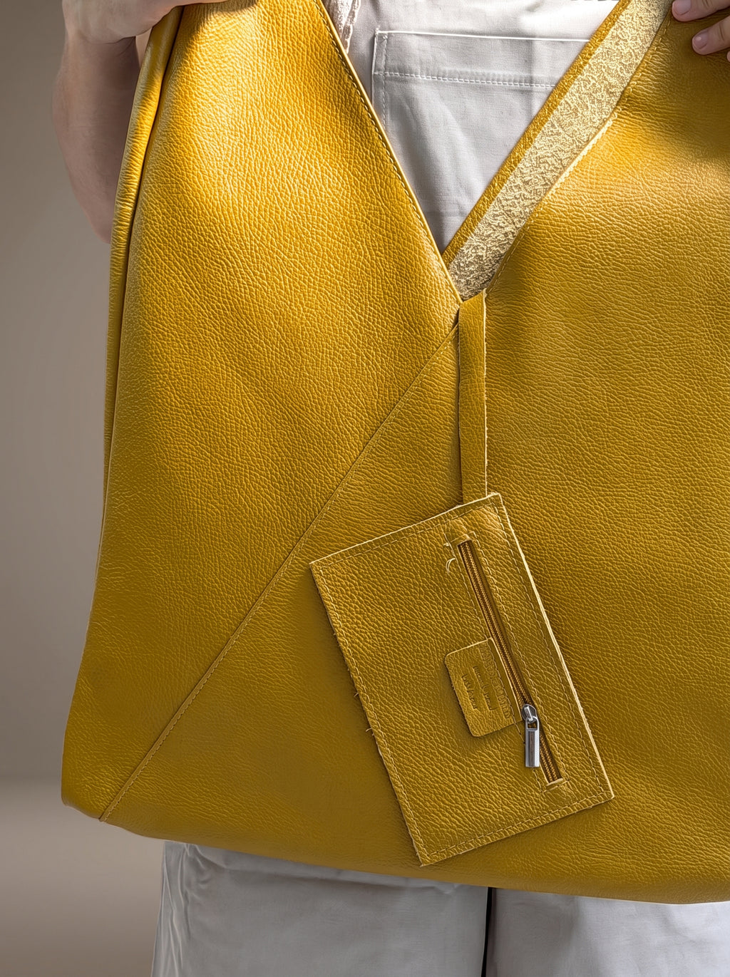 Bolsa hobo Giulia